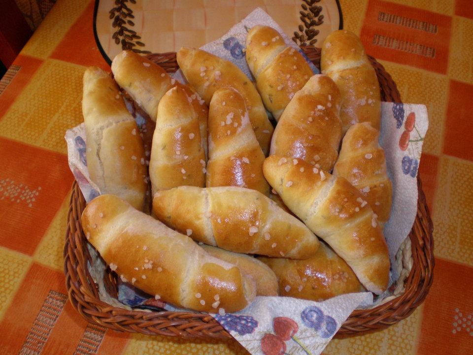Recept: Domácí rohlíky | Tradičnírecepty.cz