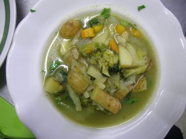 Polévka z rané zeleniny
