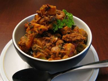 Papaz - čevab (kořeněné hovězí maso)