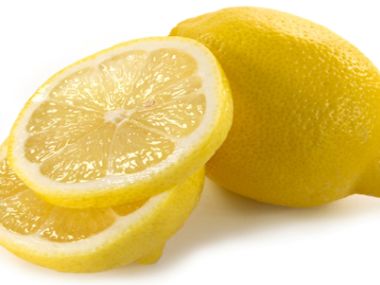 Kuřecí polévka s citronovou šťávou