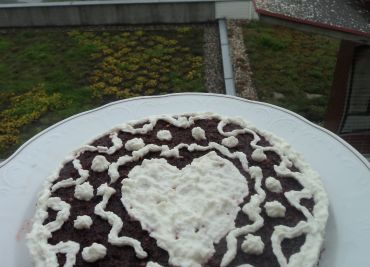 Řepový dortík bez mouky s kokosovým krémem