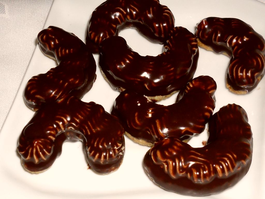 Recept: Bílkové rohlíčky ořechové | Tradičnírecepty.cz