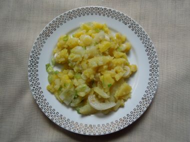 Nejjednoduší bramborový salát
