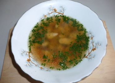 Levná polévka s majoránkovou zavářkou