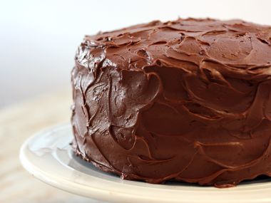 Fantastický čokoládovo - karamelový sváteční dort