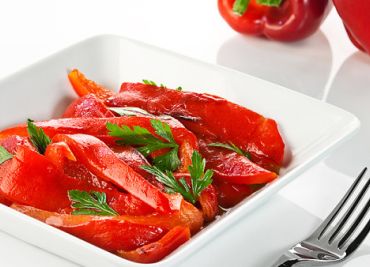 Salát z pečených paprik