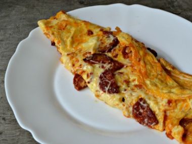 Chorizo omeleta