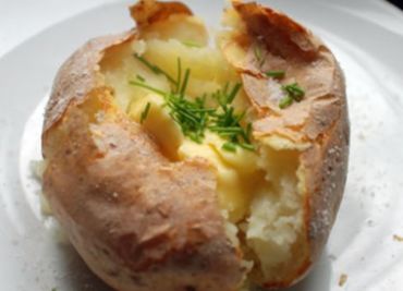Jacket potato - pečená brambora