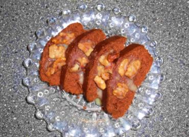 Perníkové řezy s karamelovou polevou s vlašskými ořechy