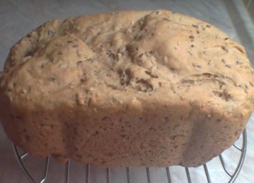 Pšenično - celozrnný chléb z domácí pekárny