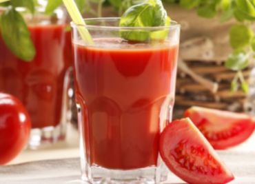 Bazalkovo-rajčatový nápoj