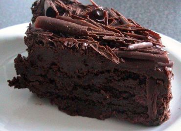 Čokoládový koláč s pistáciemi