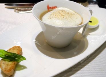 Houbová polévka Cappuccino