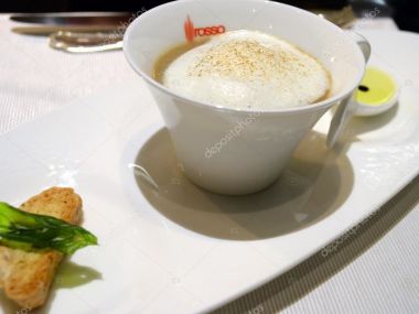 Houbová polévka Cappuccino