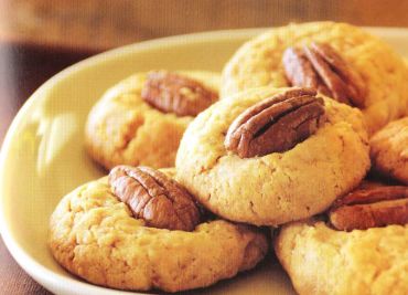 Cookies s bílou čokoládou a pekanovými ořechy