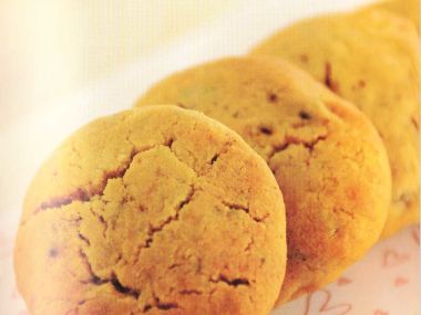 Cookies s burákovým máslem a úlomky čokolády