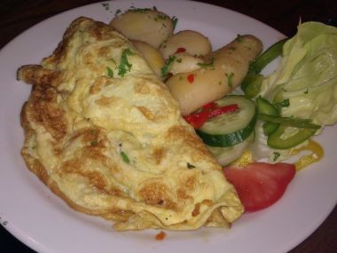 Vaječná omeleta plněná játry