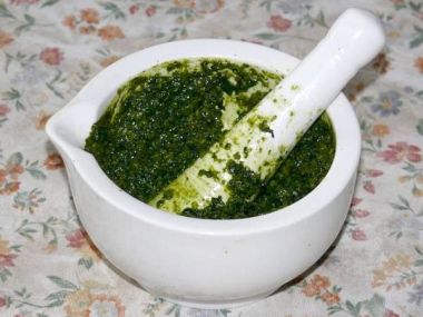 Bazalková majonéza