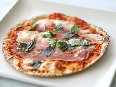 Pita pizza