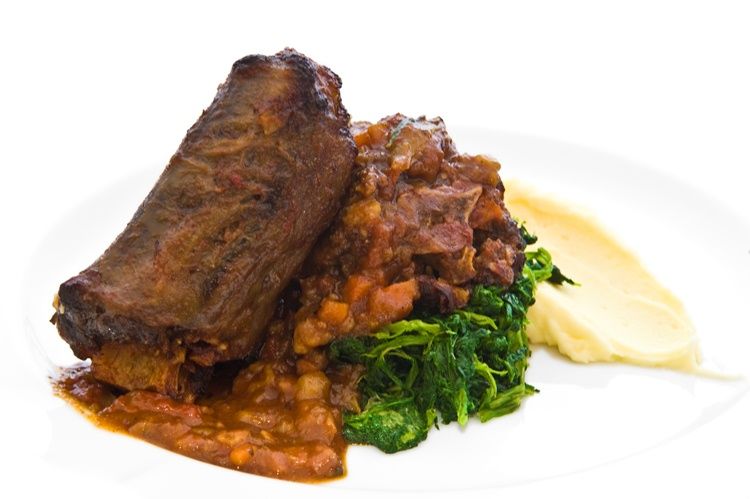 Recept: Telecí ragů na houbách | Tradičnírecepty.cz