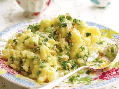 Recept Štouchané brambory s jarní cibulkou