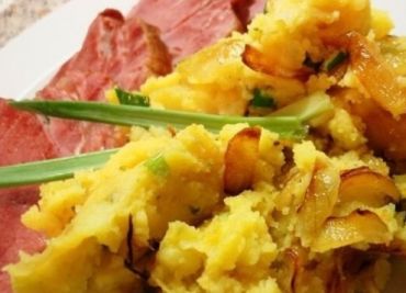 Recept Krémové šťouchané brambory s bazalkou