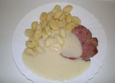 Recept Cibulová omáčka s jablkem