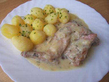Králičí zadek na smetaně