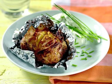 Recept Plněné brambory v alobalu