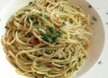 Špagety s česnekem