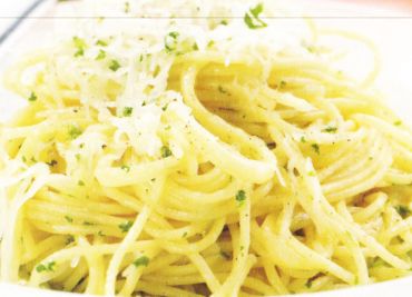 Špagety s vejci a sýrem