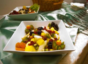 Fazolový ovocný salát