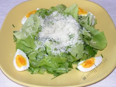 Hlávkový salát s vejci v těstíčku dle babičky