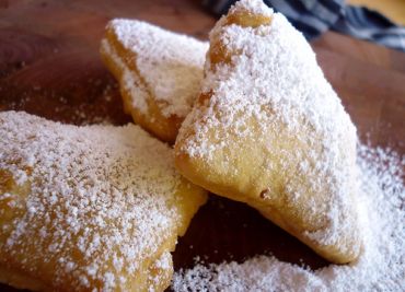 Beignet, smažené francouzské pečivo