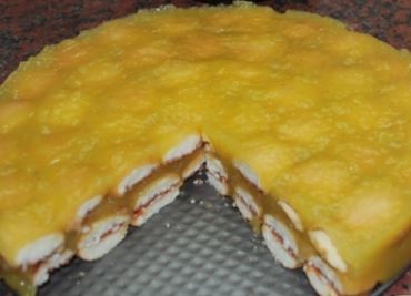 Piškotový dort
