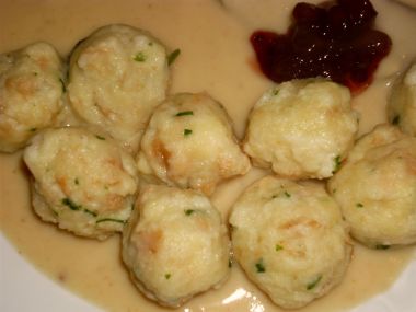 Rohlíkové knedlíčky