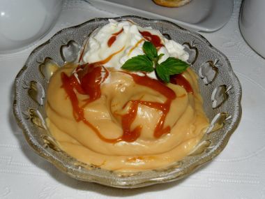 Karamelový puding