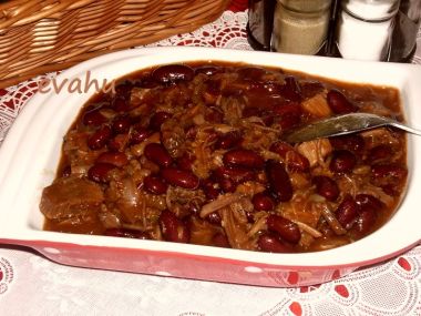 Rychlovka z vařeného masa a fazolí