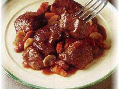 Hovězí Bourguignon