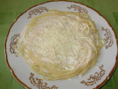 Sýrová omáčka na těstoviny