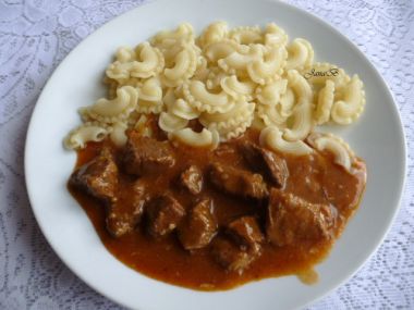 Hovězí guláš z tlakáče
