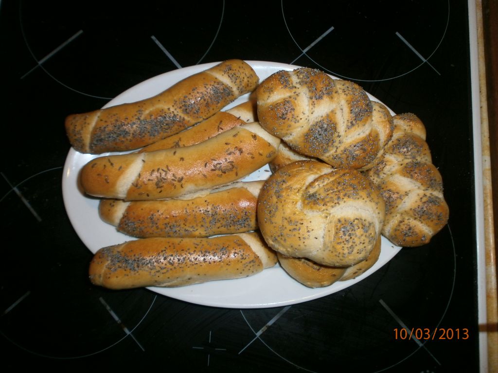 Recept: Pravé české rohlíky | Tradičnírecepty.cz
