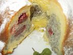 Vláčná, tvarohovo-maková bábovka s ovocným středem