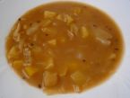 Bramborová polévka s pórkem a klobásou