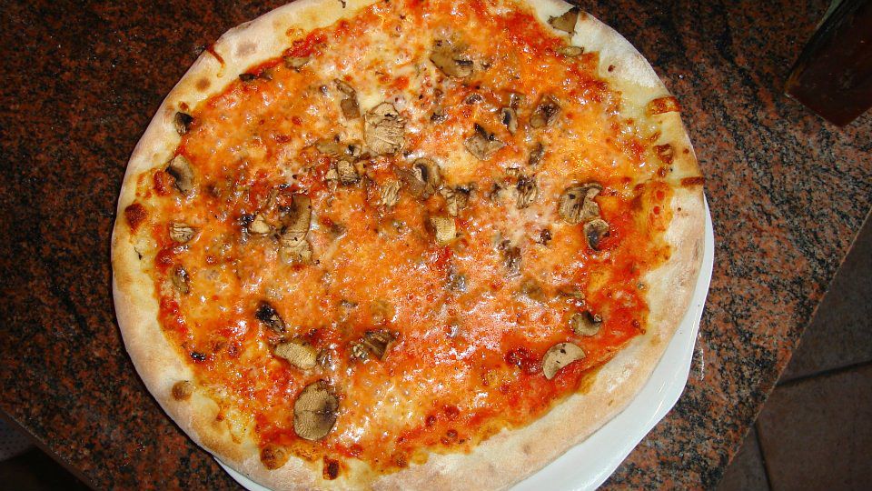 Recept recept na pizzu tradi n recepty cz