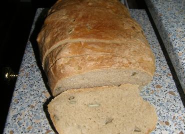 Semínkový chléb v troubě