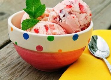 Smetanovo-ovocná zmrzlina