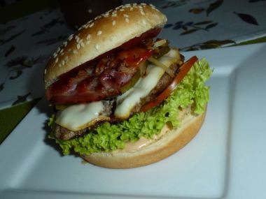 Domáci Cheeseburger