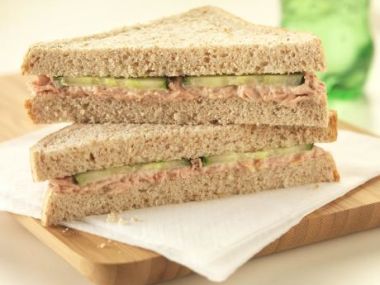 Tunakovy sendvic