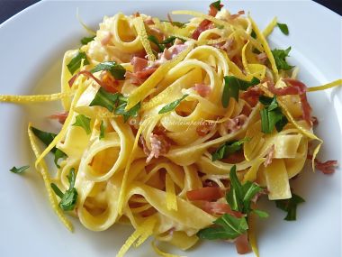 Tagliatelle se susenou sunkou